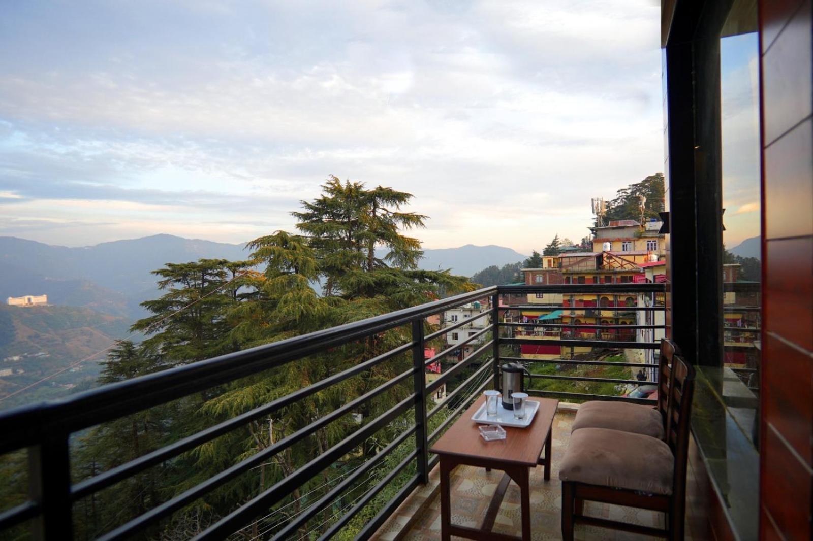 Bed and Breakfast Ambrosia Grand Shimla Zewnętrze zdjęcie