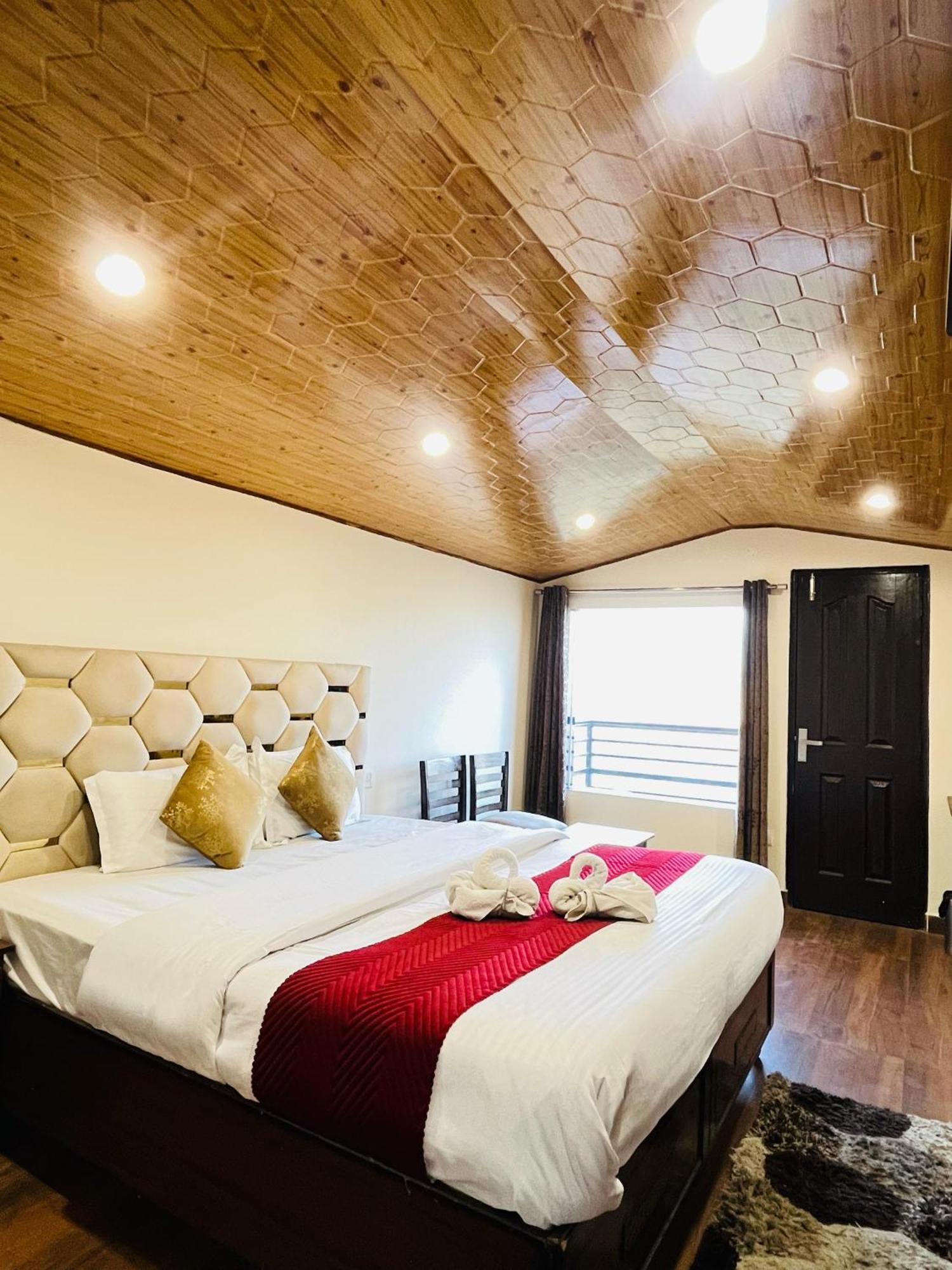 Bed and Breakfast Ambrosia Grand Shimla Zewnętrze zdjęcie
